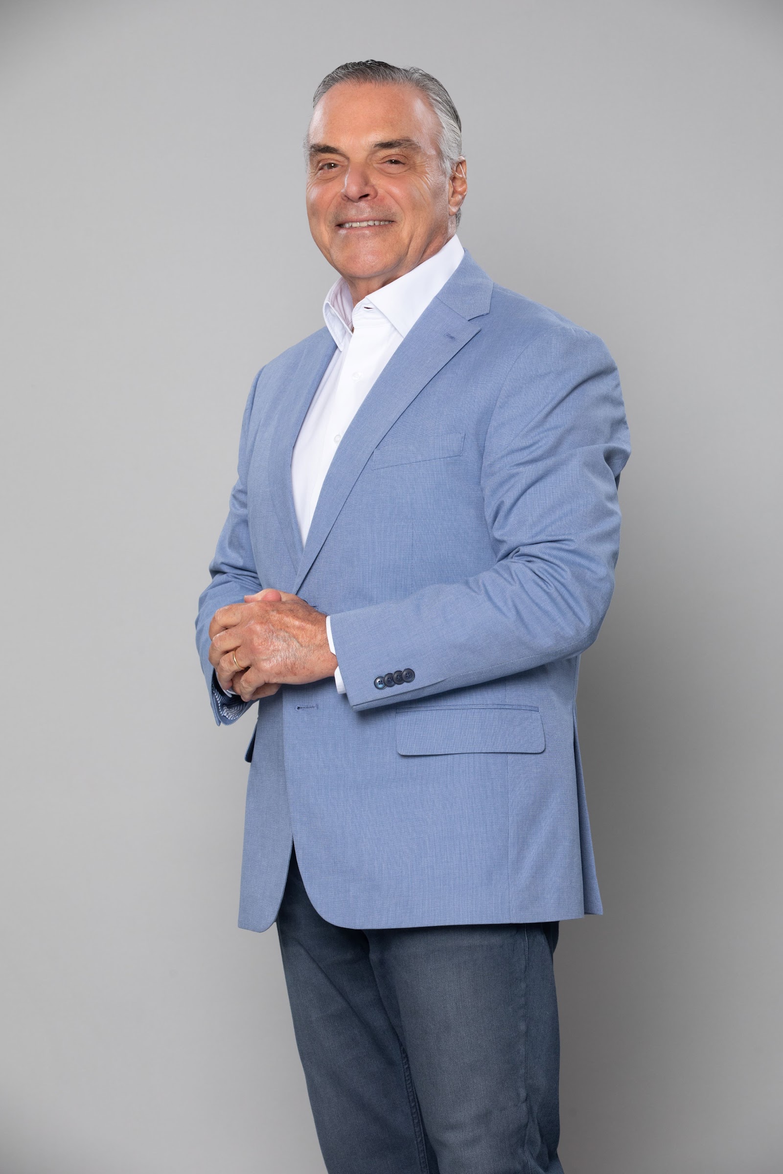 Dr. Antonio Sproesser